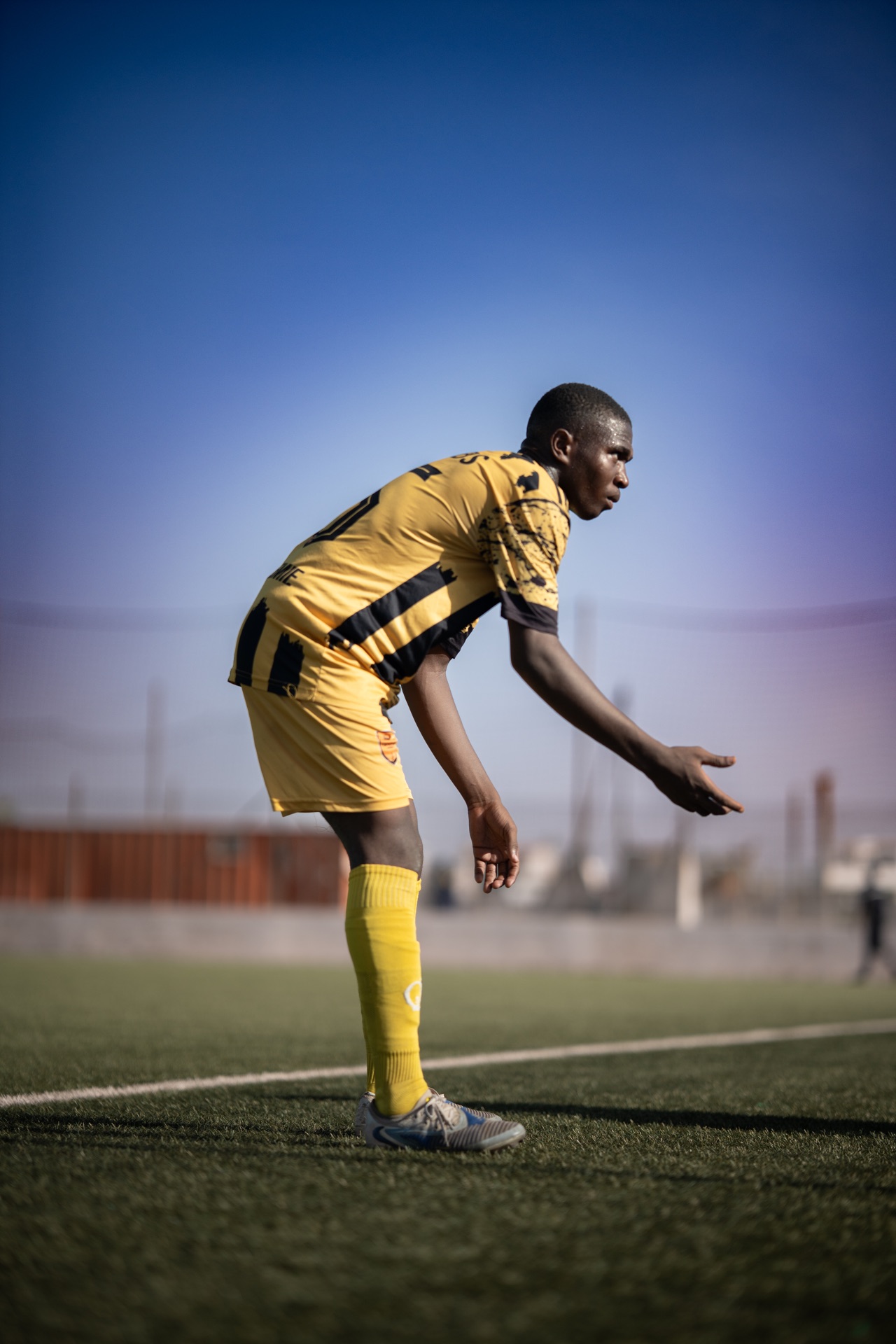 Joueur TEAM BS prêt à entrer sur le terrain
