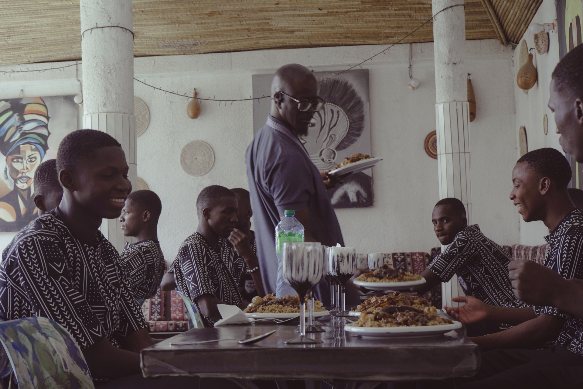 Repas partagé par les jeunes de l’académie
